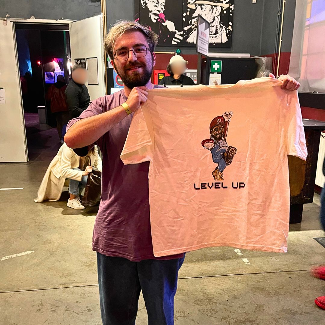 Mario Fokis - "Level Up" T-Shirt (Large Print) + Album